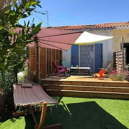 Maisonnette A 3 Min De La Plage 2 Velos Pretes Apartment
